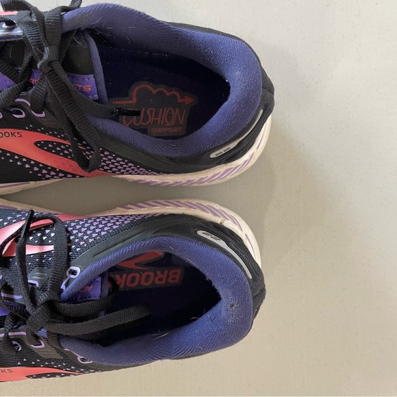 Brooks Women's Adrenaline GTS 22 shoe size 9 running walking casual work out gym - Picture 10 of 15